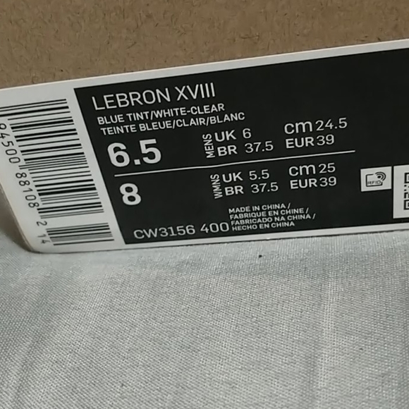 Shoes - Picture 5 of 6